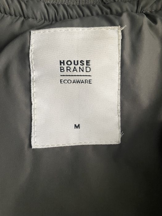 Теплий бомбер бренду HOUSE