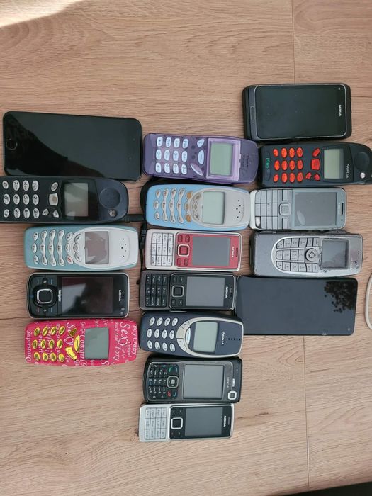 Pakiet telefonów uszkodzonych