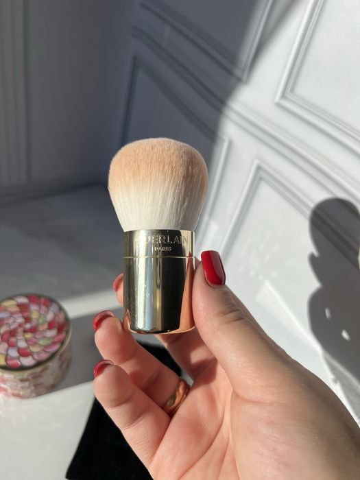 Метеорити Guerlain з кісточкою