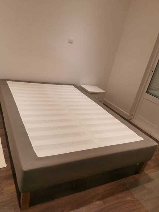 Estrado sommier forrado Espevar Lyngor IKEA 140x200