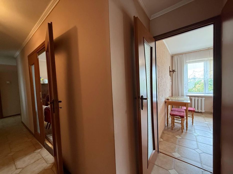 Здам 3х кімнатну квартиру на Озерній з косметичним ремонтом!