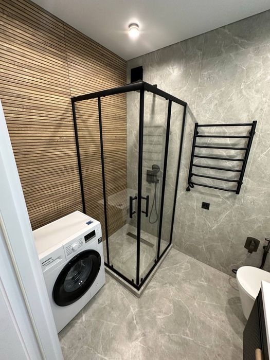 Продам 2 ком Центр Голливуд