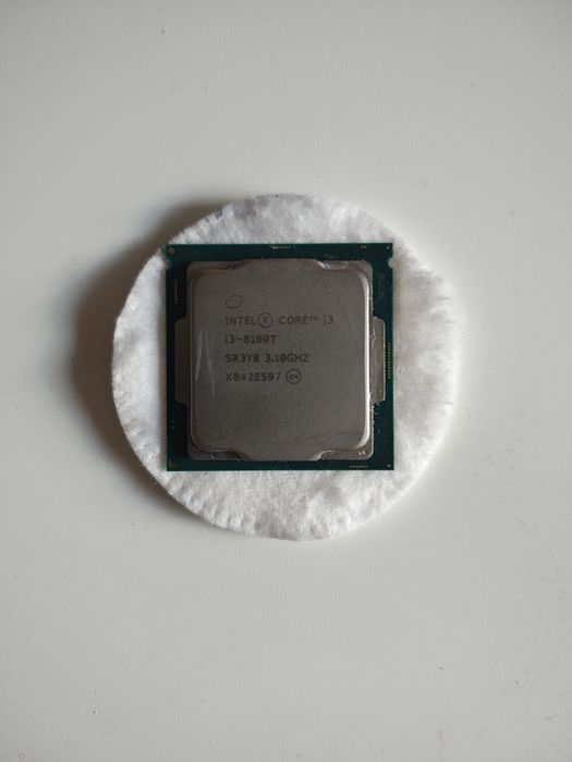 Procesor Intel i3-8100T