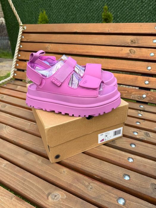 Босоніжки UGG 24,5 см 38 розмір