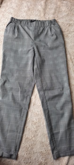Spodnie chinosy na gumce House rozmiar S