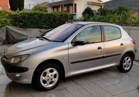 Peugeot 206 1.9 D XT