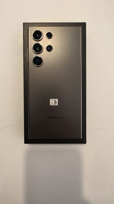 Samsung Galaxy S24 Ultra – 1TB 
Vendo Samsung Galaxy