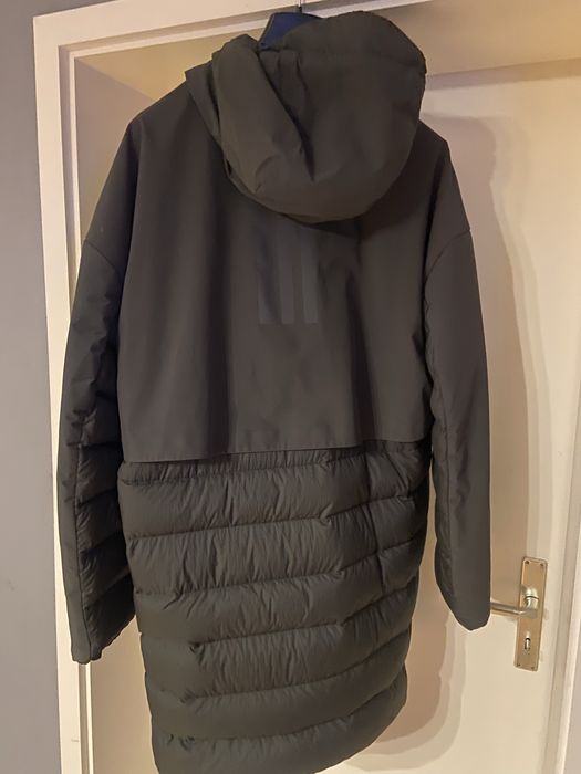 Резерв !!!Продам пуховик adidas myshelter резерв !!!