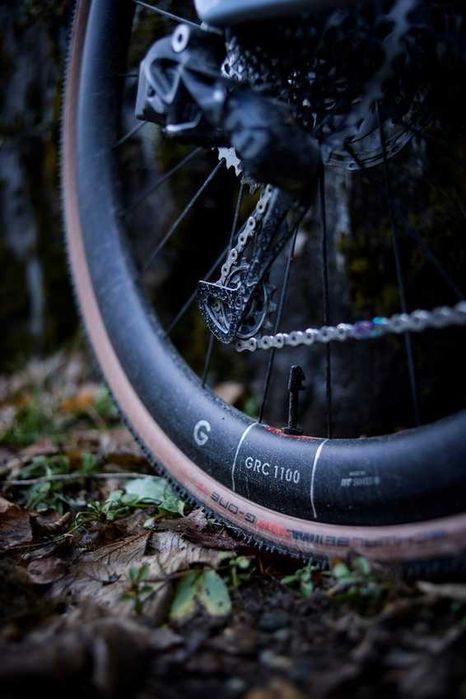 Komplet kół DT Swiss GRC 1100 Carbon 700C CL 50mm 12x100/142mm