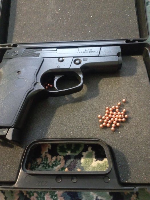 Пістолет дитяча іграшка