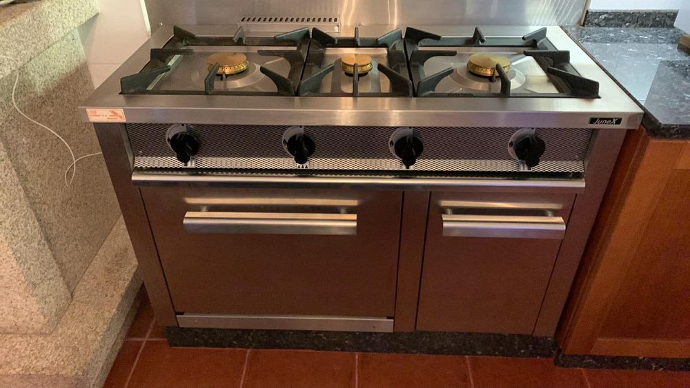 Fogão à gaz industrial