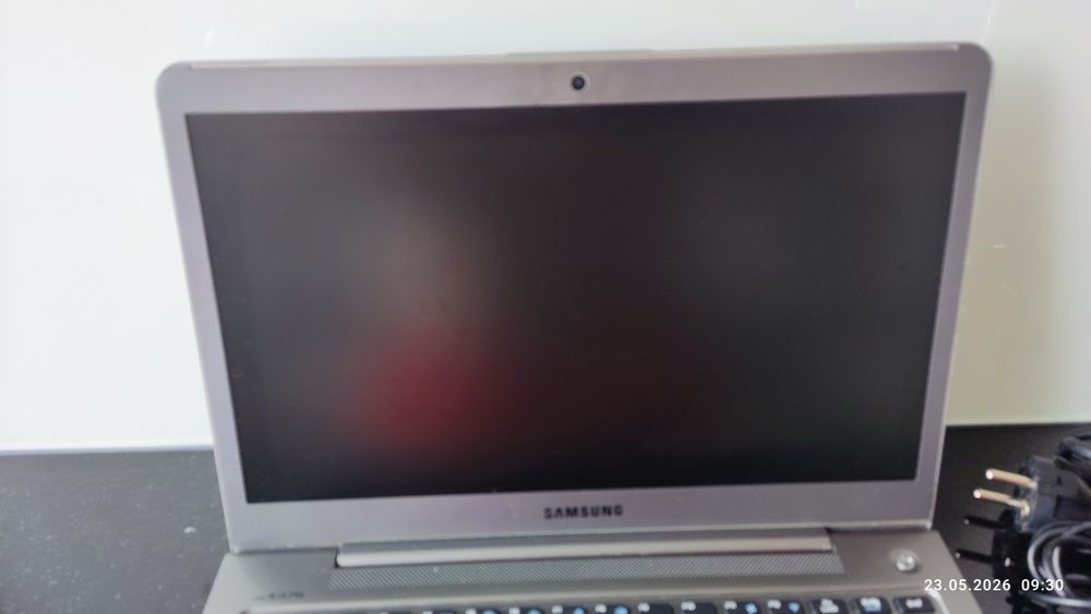 Laptop Samsung z dyskiem SSD 240 GB