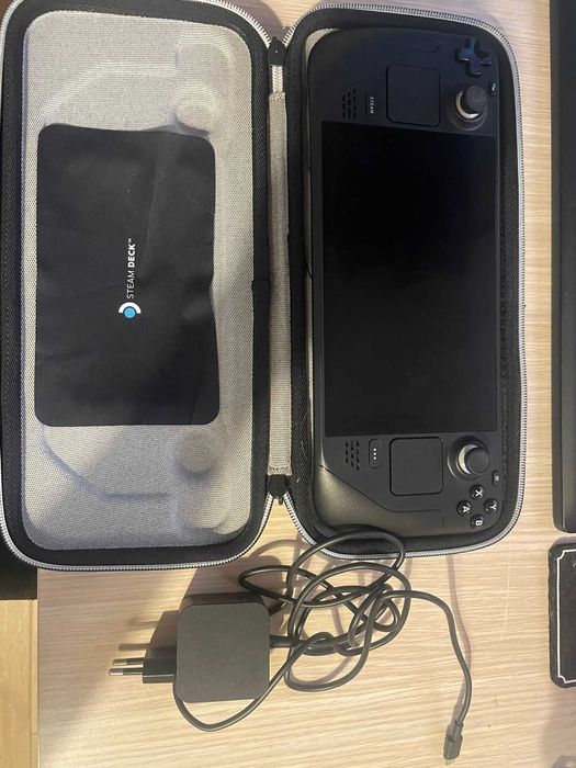 Steamdeck 512GB LCD/ praktycznie nieużywany