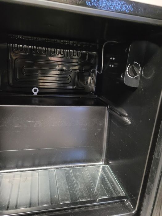 Mała lodówka schładzarka