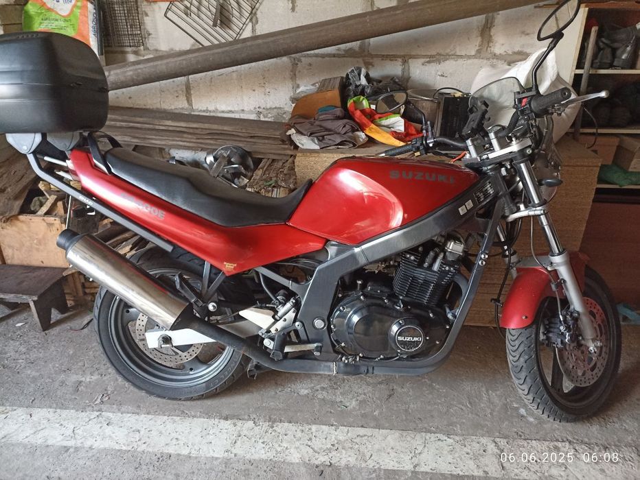 Мотоцикл Suzuki GS 500 e