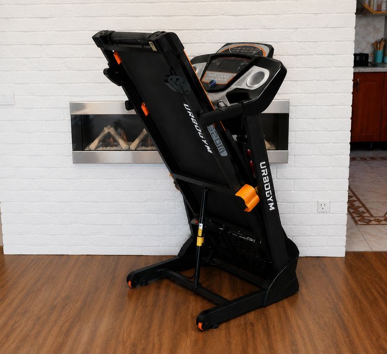 Bieżnia URBOGYM V620