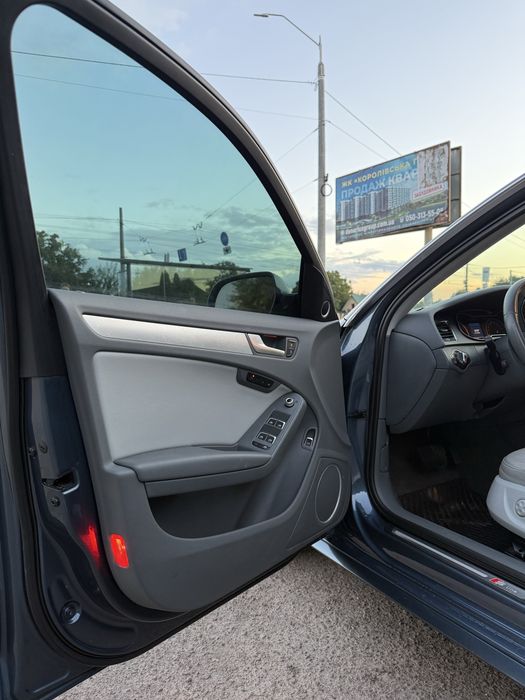Audi a4 b8 2015 рік