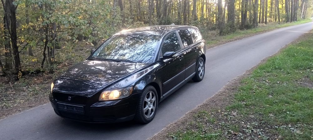 Volvo V50