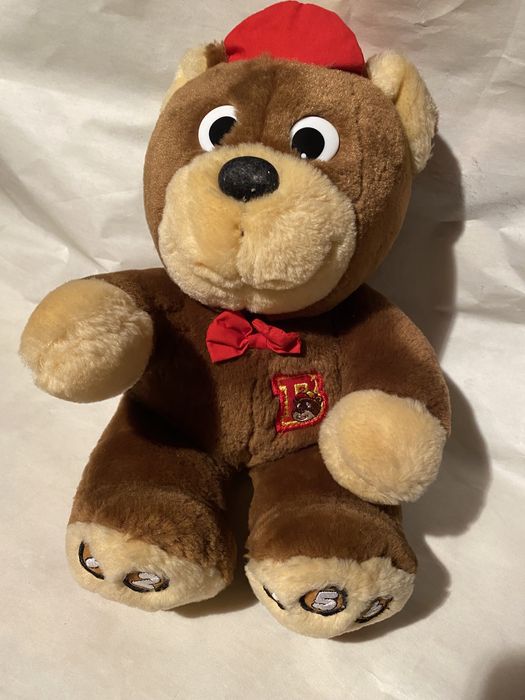 Miś opowiadający bajkę o Królewnie Śnieżce