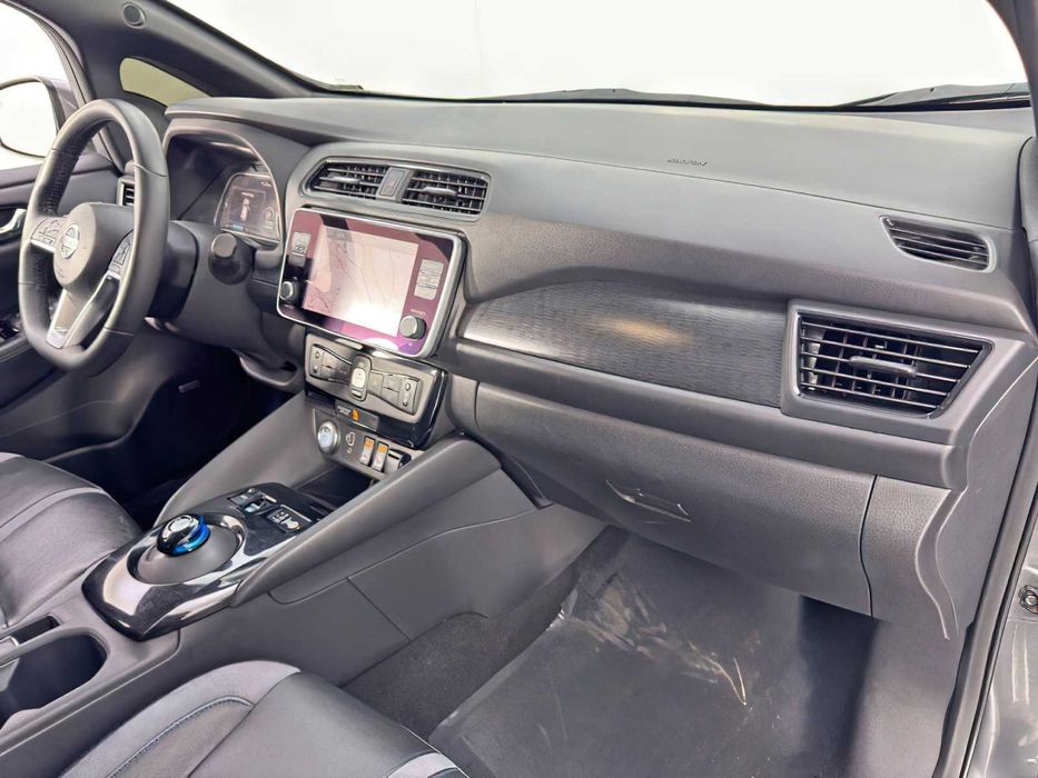 Nissan LEAF SL PLUS      2019