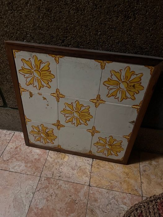 Painel de azulejos vintage frente e verso – Moldura em madeira