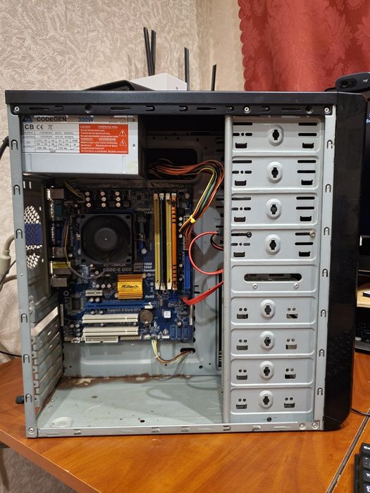 Комп'ютер 4ядра, 8гб, ssd256, бж 550вт, р7 360 2гб