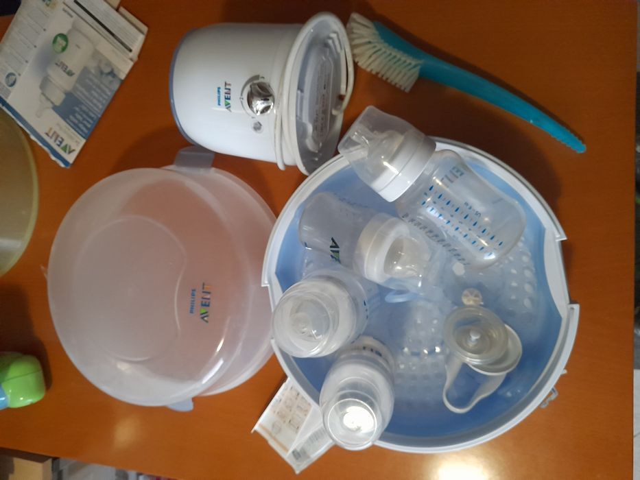 Conjunto biberões, aquecedor e esterilizador