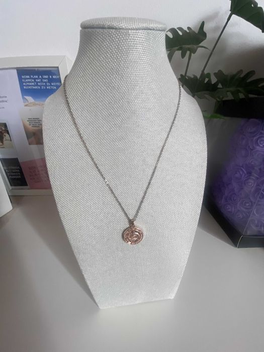 Colar banhado a ouro