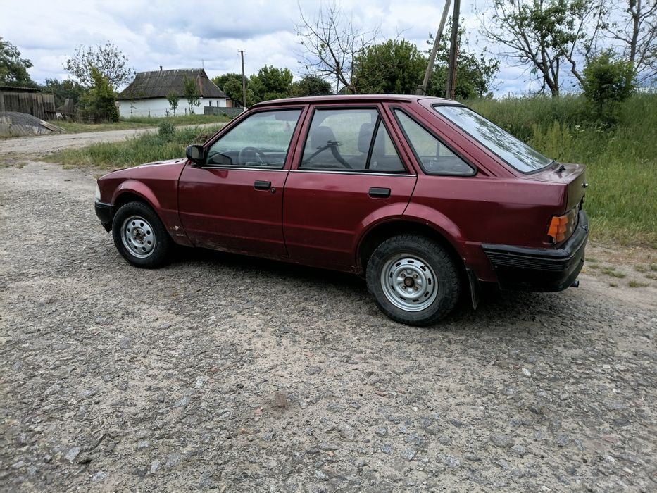 Продам Ford Escort