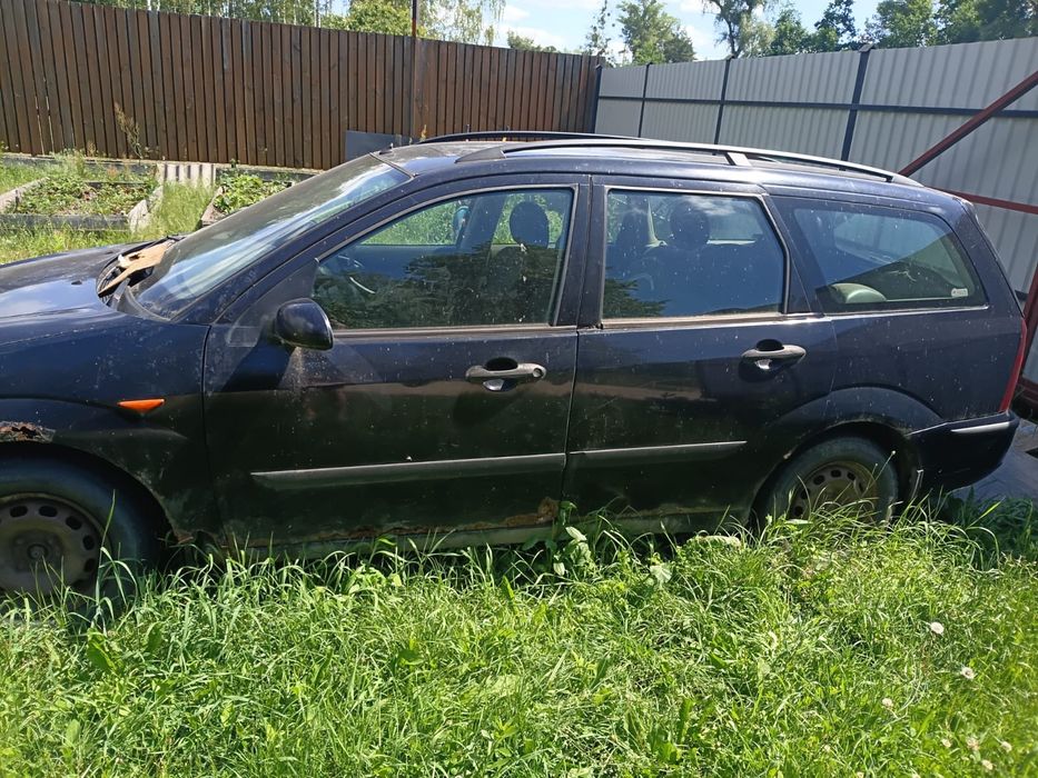 Продам  Ford Focus на запчастини