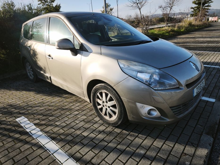 Renault Grand Scenic 1.5 DCI 110cv 7L