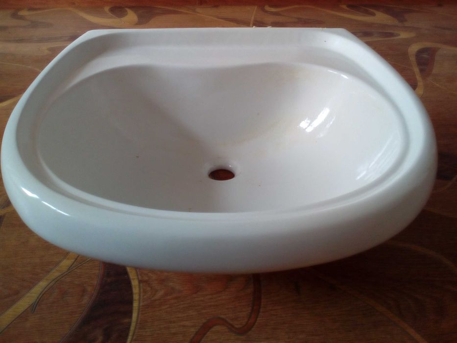 Раковина для ванної кімнати