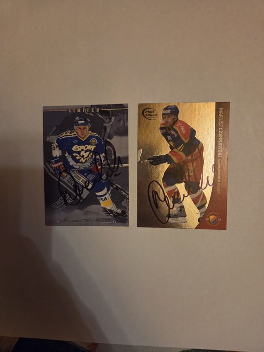 Karty z autografami Mariusza Czerkawskiego