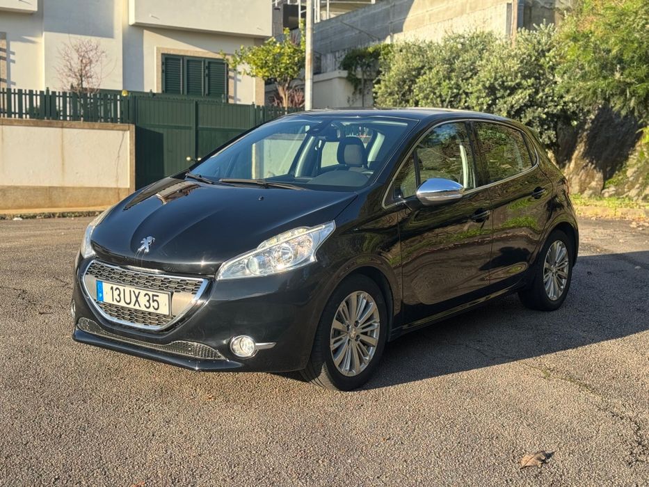 Peugeot 208 1.6hdi 2013