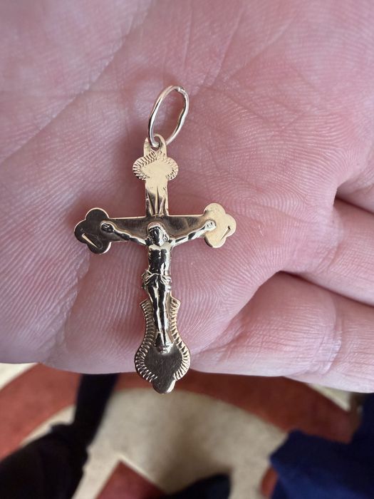 Продам Золотий Хрестик