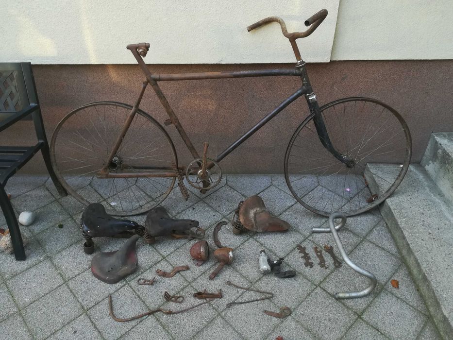 Zestaw części zabytkowych: retro, oldschool, vintage