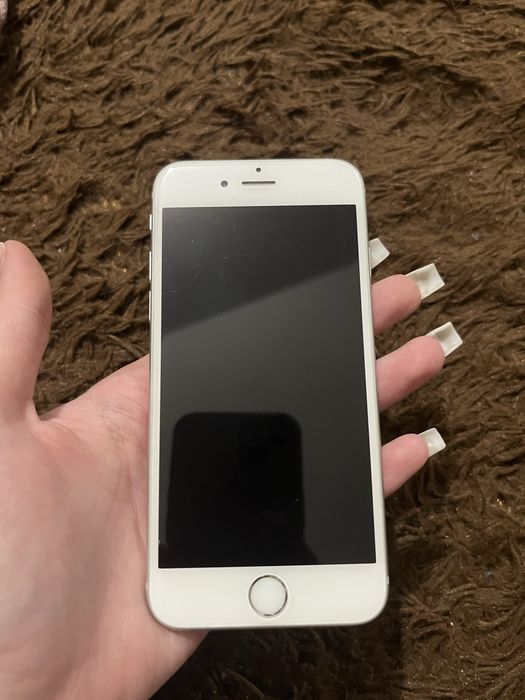 Продам айфон 6s