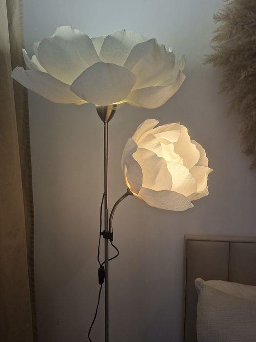 Lampa podłogowa dwukwiatowa