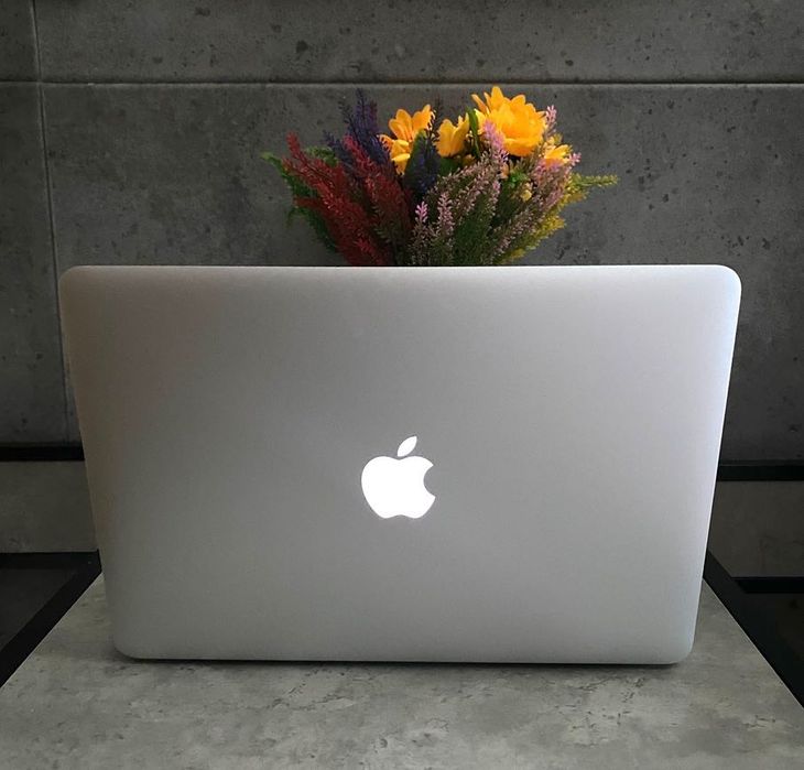 Macbook Air 13" 2017r, 8Gb/128Gb (lub większy), Gwar., FV.