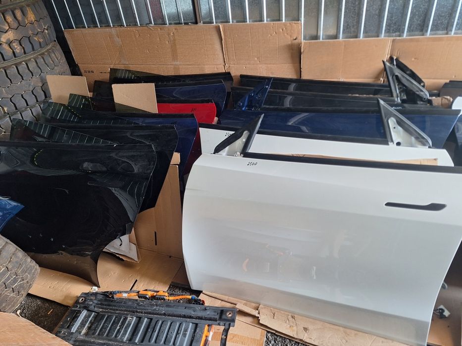 Двері в зборі Tesla Y 3 S X