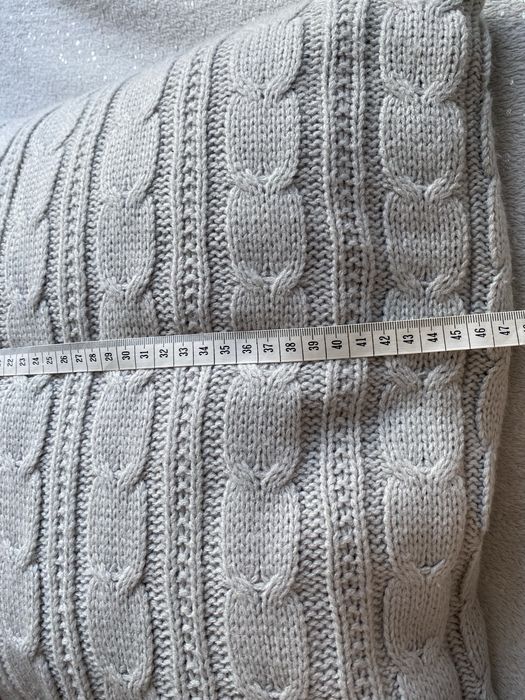 Komplet koc i dwie poduszki sweterkowe plecione warkocz szary