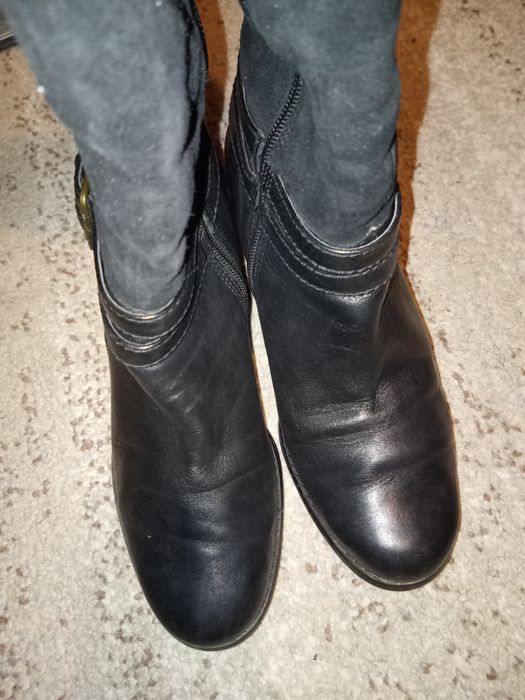 Продам хорошие зимнее сапоги ECCO