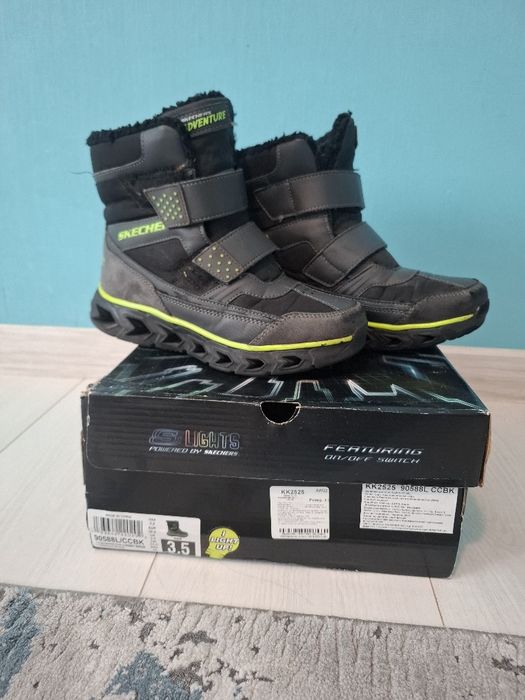Зимові черевики Skechers