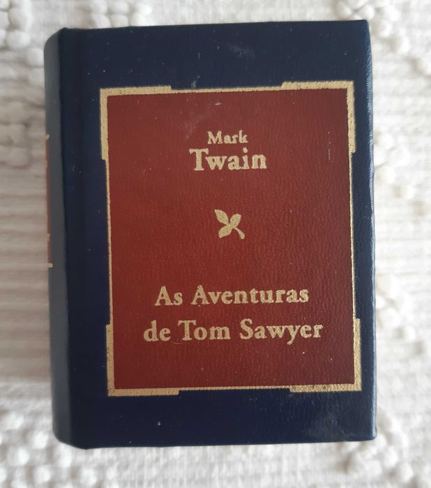 Livro em  Miniatura "As Aventuras de Tom Sawyer", de Mark Twain