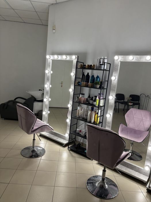 Сдам место мастеру кератирна , колористу