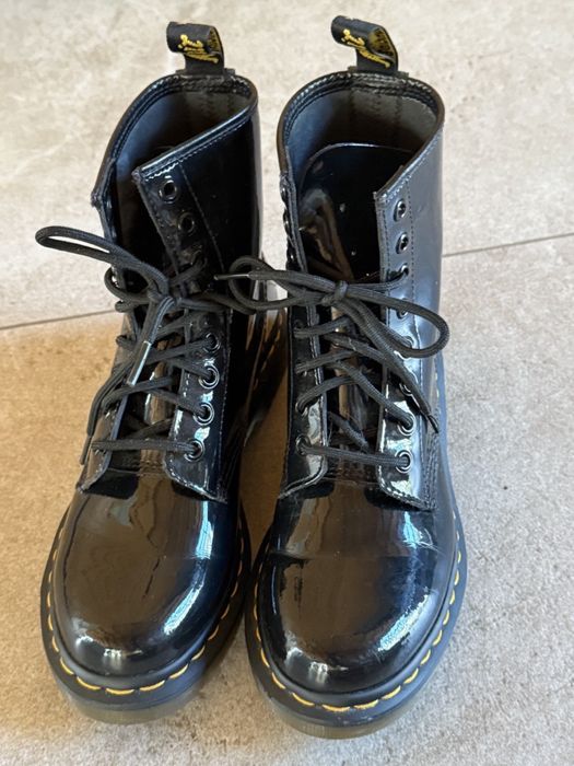 Мартенси лакові чоботи