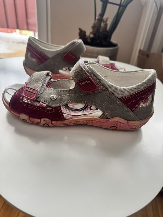 Sandały dziewczęce Bartek r.37