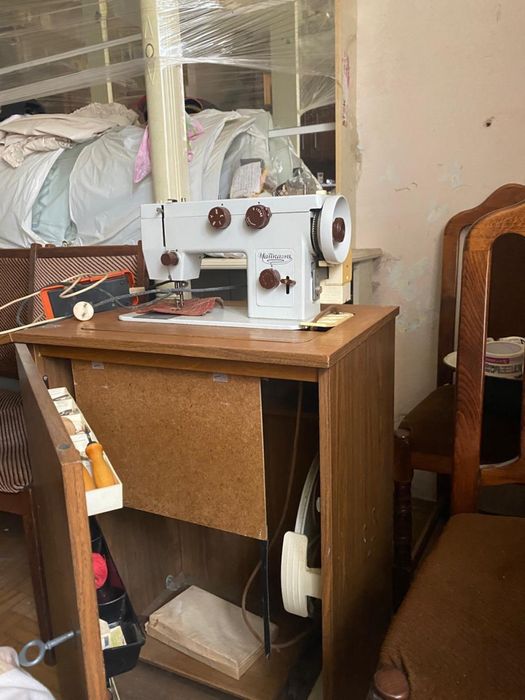 Швейна машинака