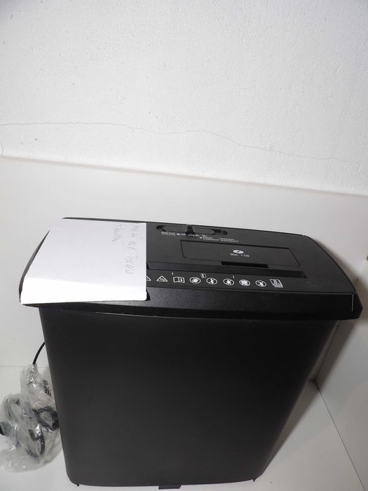 niszczarka amazon basic 9 kartek działa trzeba włożyć minimum 4 katki