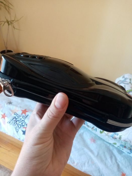 Шкільний пенал машинка